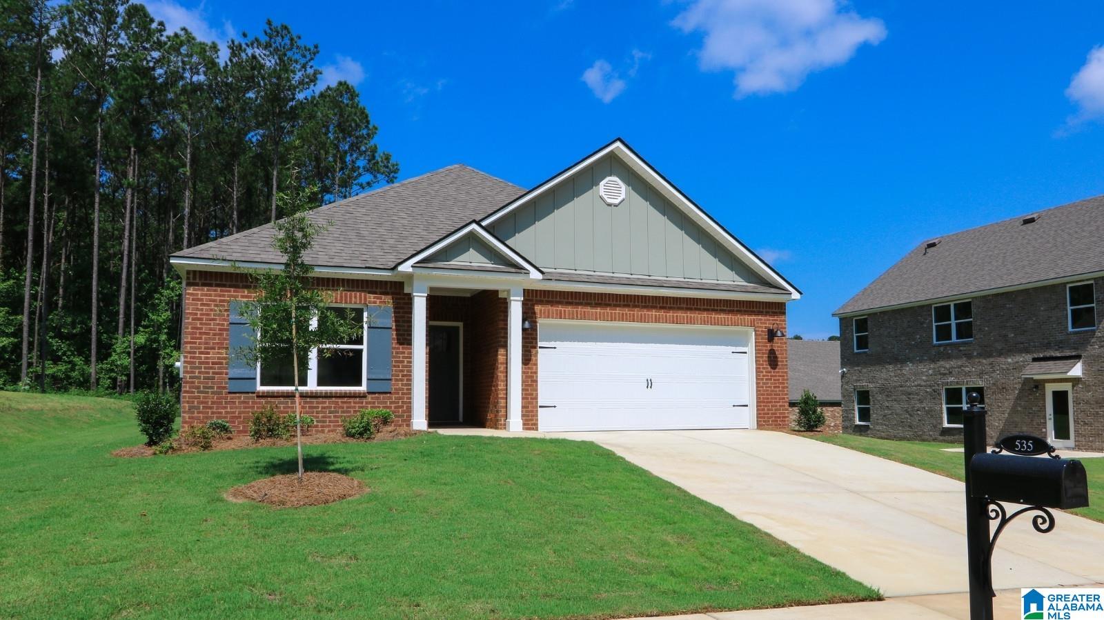 535 Boxwood Bend Calera, AL 35040 - Photo 2 of 47