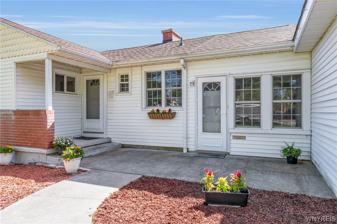 279 Getzville Road Amherst, NY 14226 - Photo 3 of 44