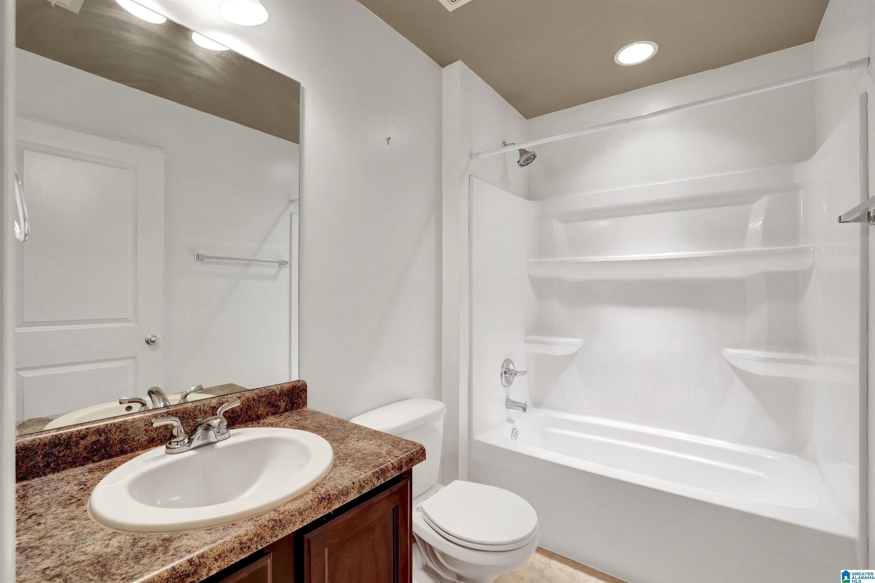 172 Enclave Avenue Calera, AL 35040 - Photo 22 of 28