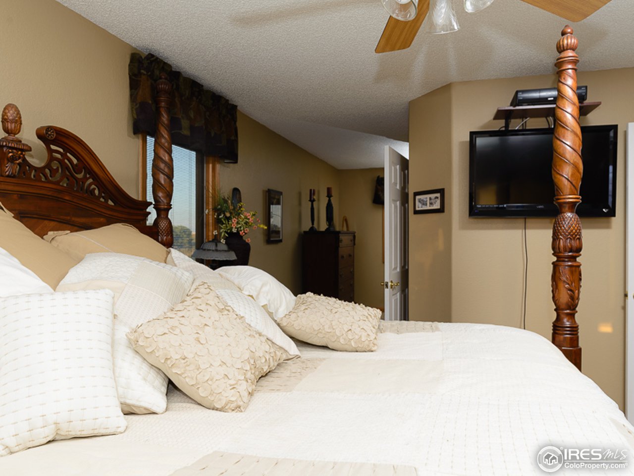 9362 Apache Road Longmont, CO 80504 - Photo 9 of 25 Gallery Image 9