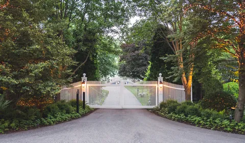 $2,250,000 | Undisclosed Address, North Barrington, IL 60010