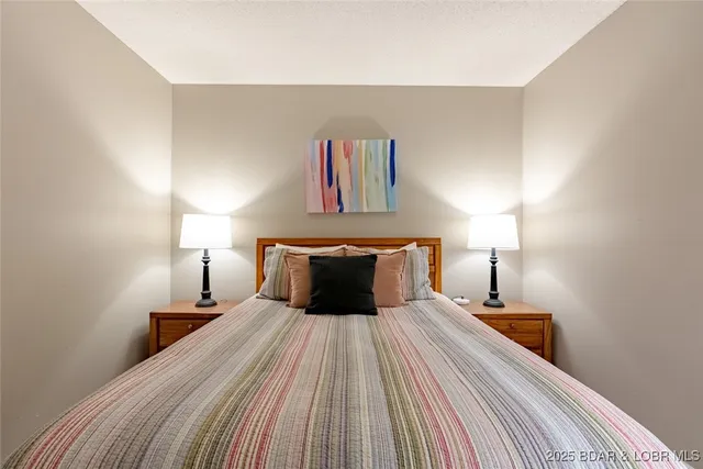 $259,000 | 40 Robinwood Drive, Unit 3A, Lake Ozark, MO 65049