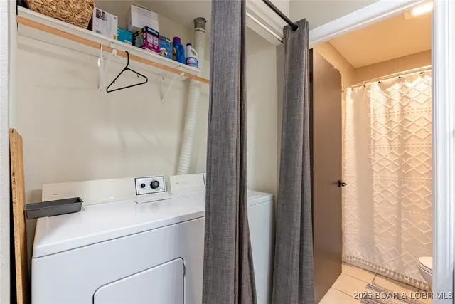 $259,000 | 40 Robinwood Drive, Unit 3A, Lake Ozark, MO 65049