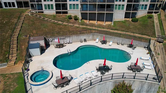 $259,000 | 40 Robinwood Drive, Unit 3A, Lake Ozark, MO 65049