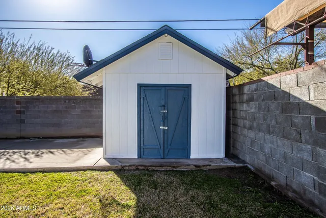 $1,995 | 309 West 9th Street, Mesa, AZ 85201