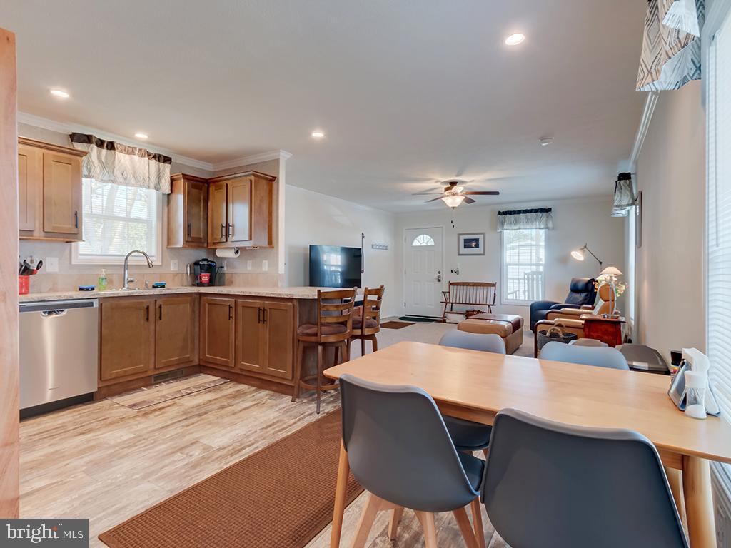32038 Siham Road Lewes, DE 19958 - Photo 11 of 21 Dining area