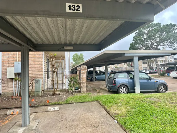 $1,100 | 2750 Holly Hall Street, Unit 703, Houston, TX 77054