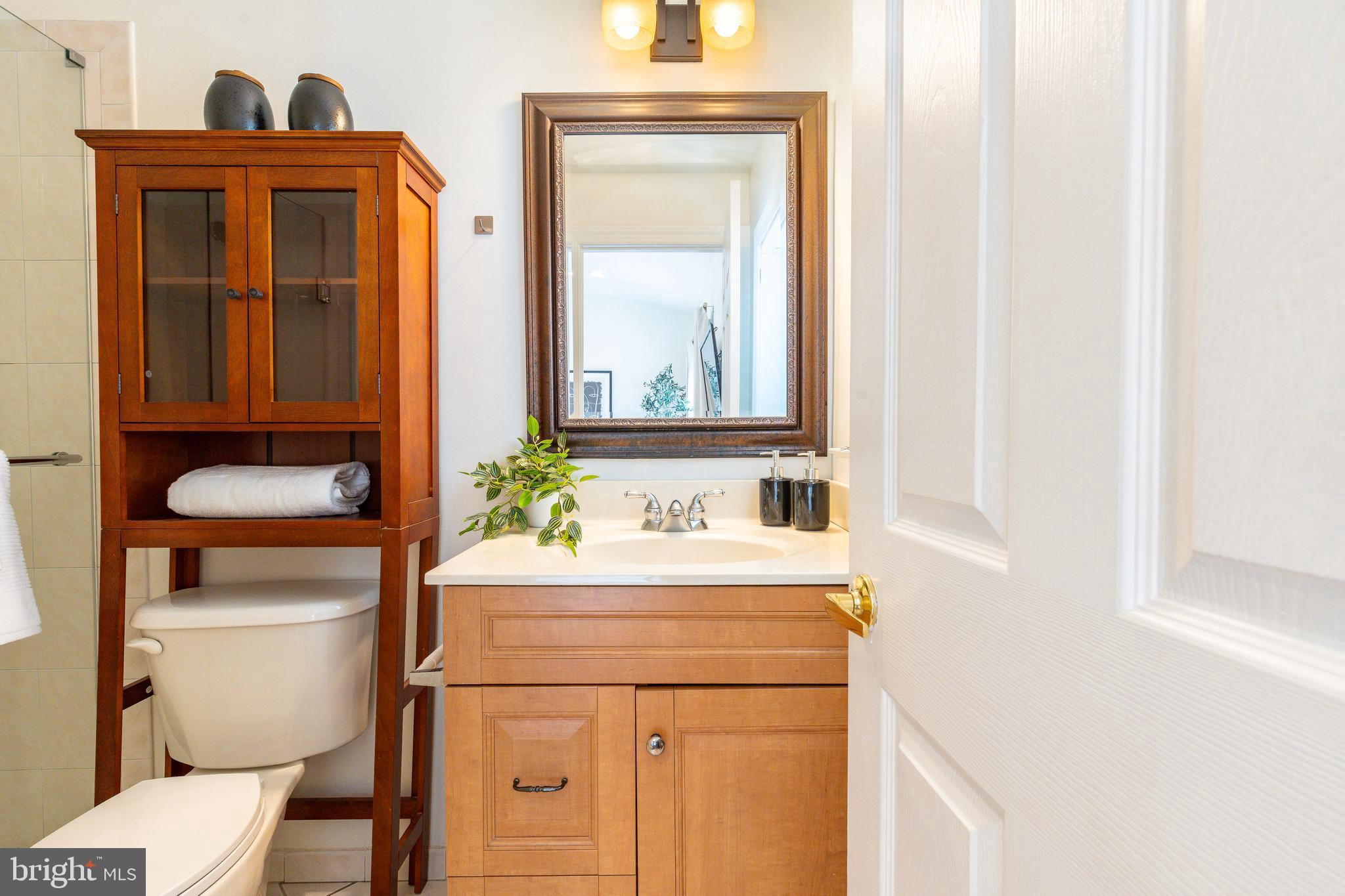 6 Strawberry Street, Unit 16 Philadelphia, PA 19106 - Photo 19 of 29