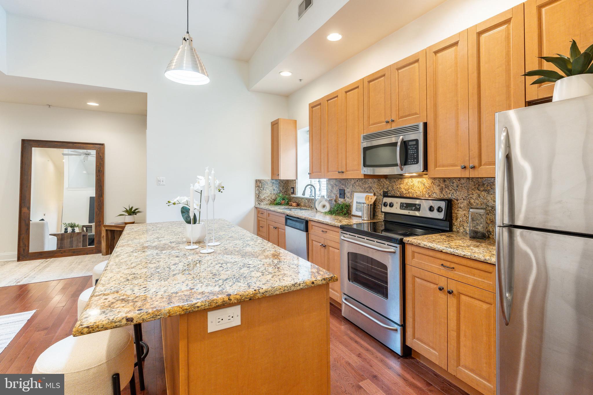 6 Strawberry Street, Unit 16 Philadelphia, PA 19106 - Photo 4 of 29