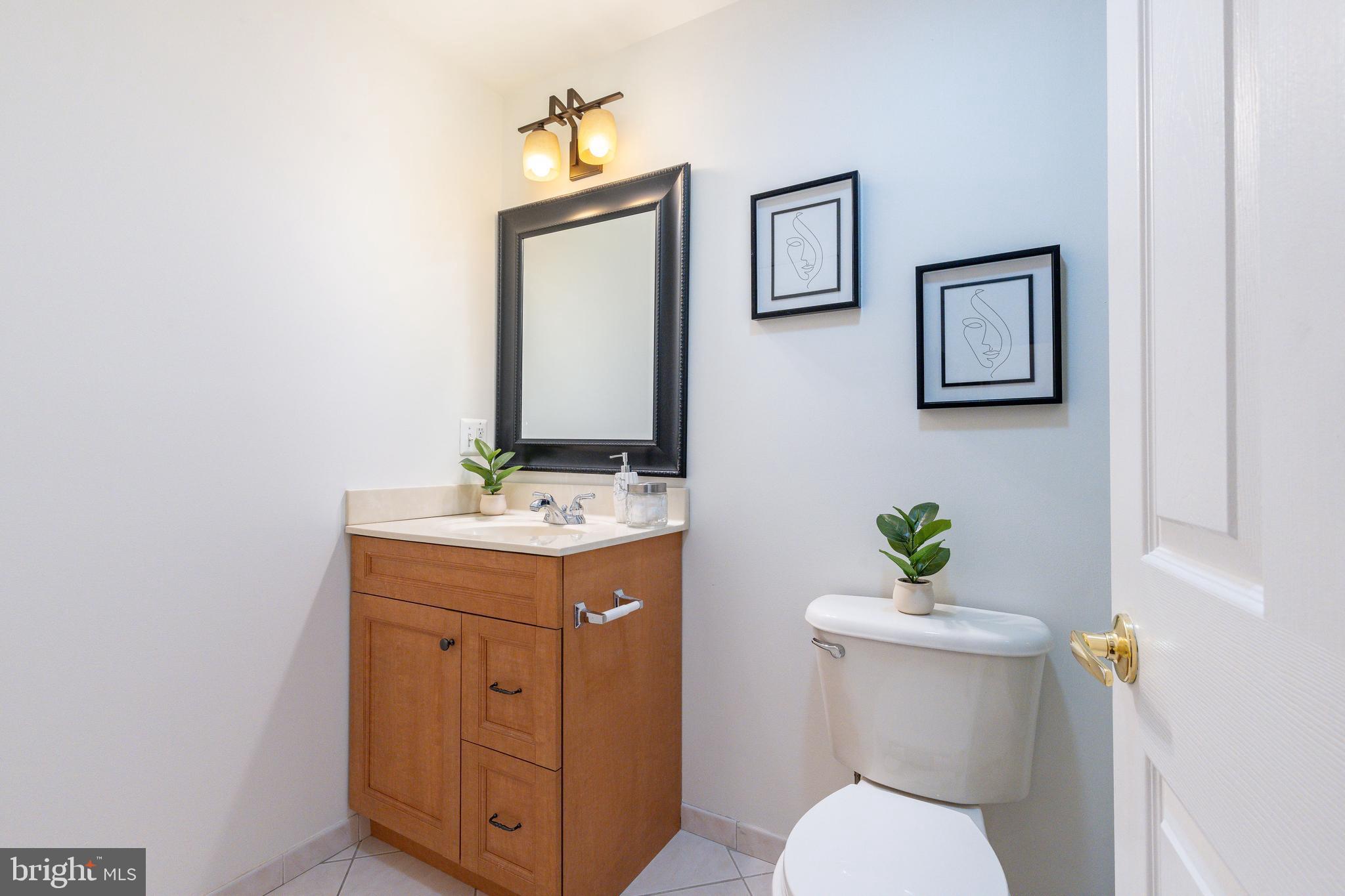 6 Strawberry Street, Unit 16 Philadelphia, PA 19106 - Photo 10 of 29
