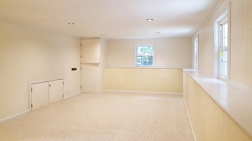 11 Hillsdale Road Randolph, MA 02368 - Photo 16 of 19 Gallery Image 16