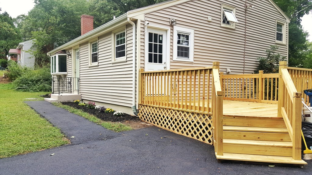 11 Hillsdale Road Randolph, MA 02368 - Photo 3 of 19 Gallery Image 3