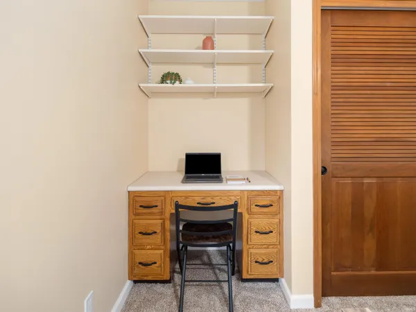 $359,900 | 2623 Westmore Drive, Fort Wayne, IN 46845