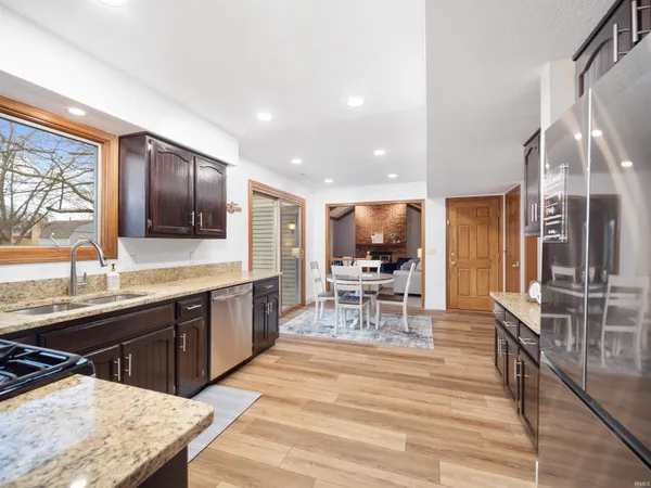 $359,900 | 2623 Westmore Drive, Fort Wayne, IN 46845