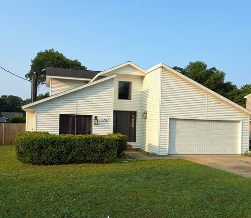 $279,900 | 3282 Fairway Place, Crestview, FL 32539