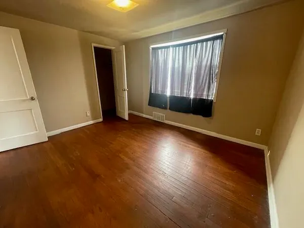 $999 | 3461 Ewald Circle, Detroit, MI 48204