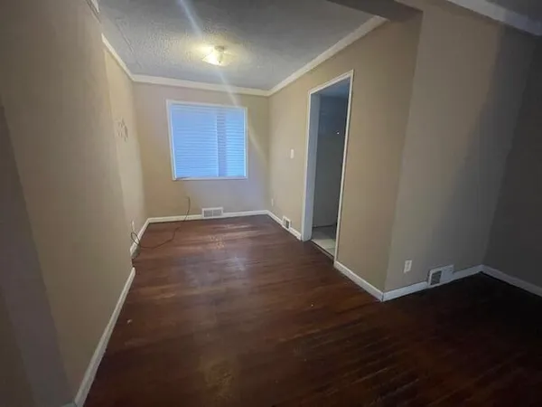 $999 | 3461 Ewald Circle, Detroit, MI 48204