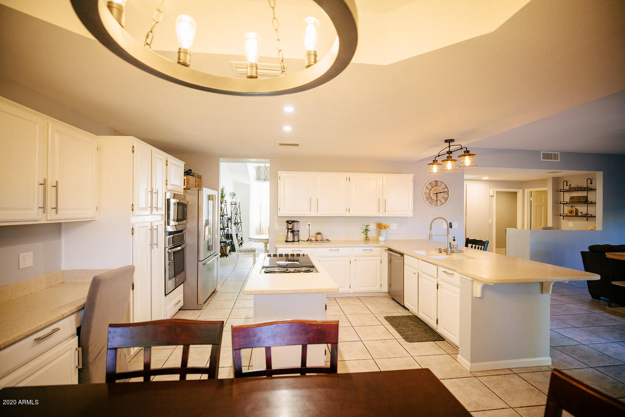 4061 West Post Road Chandler, AZ 85226 - Photo 13 of 43 KITCHEN 1