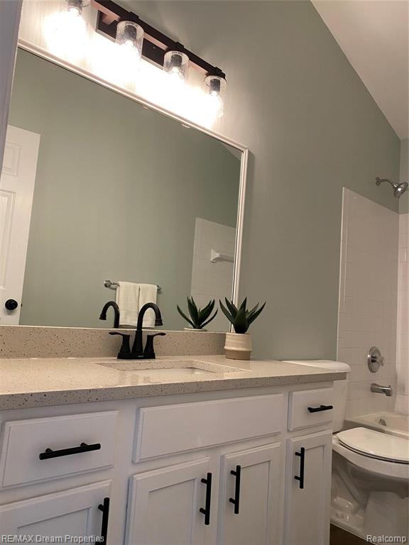 2563 Ravineside South Howell, MI 48843 - Photo 14 of 31 Gallery Image 14