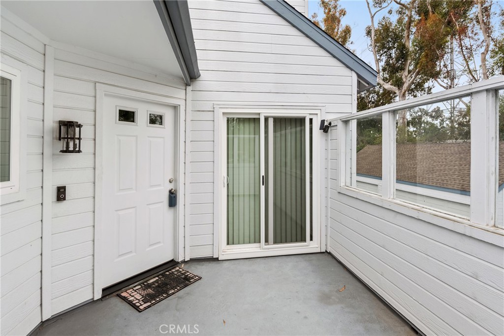 11 Fallingstar Irvine, CA 92614 - Photo 2 of 29