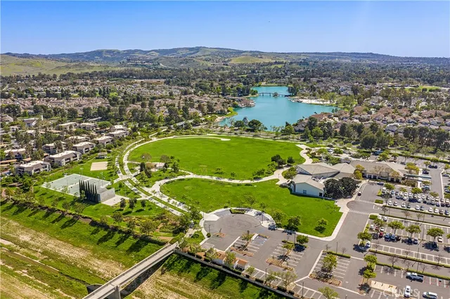 $645,000 | 11 Fallingstar, Irvine, CA 92614