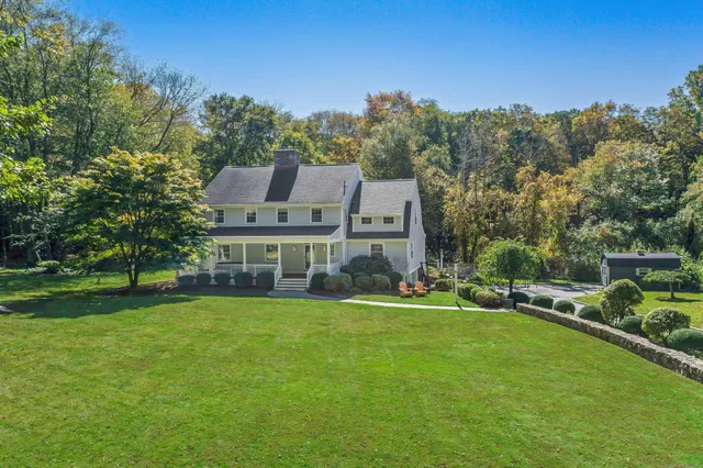 $1,700,000 | 25 Deer Hill Drive, Ridgefield, CT 06877