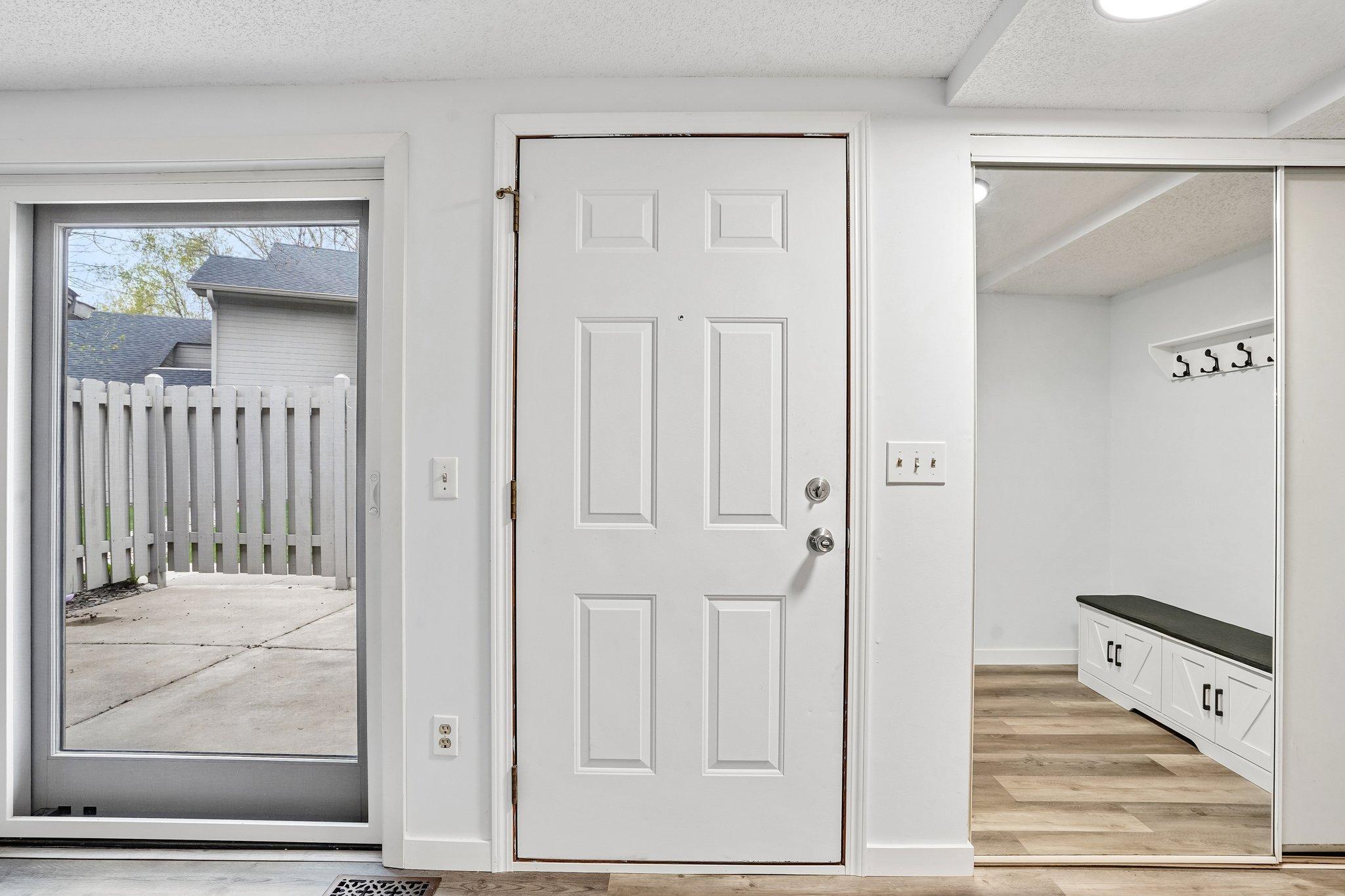 18669 Clear View Court Minnetonka, MN 55345 - Photo 10 of 34