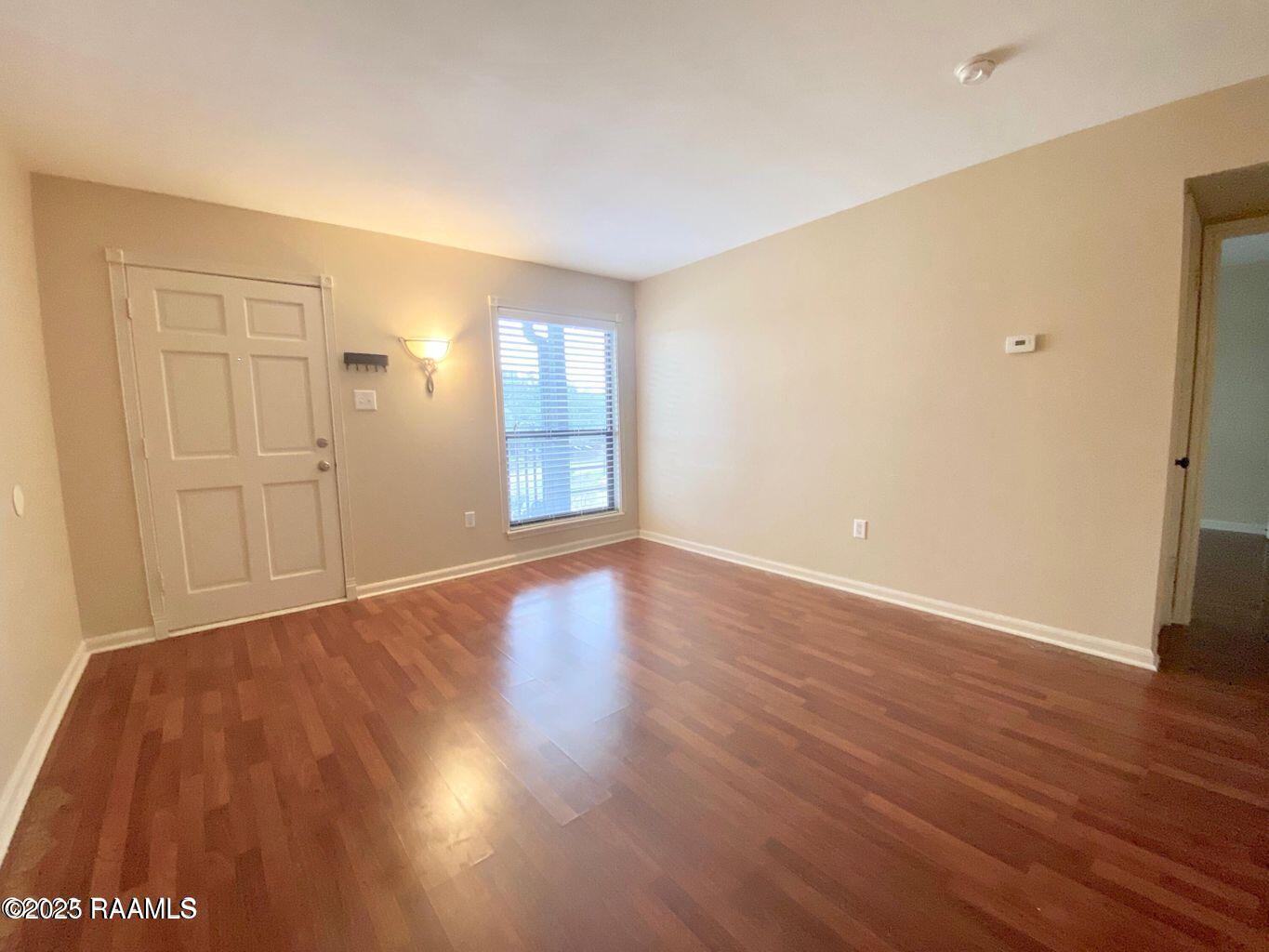 701 South College Road, Unit 311 Lafayette, LA 70503 - Photo 6 of 10 Living Room