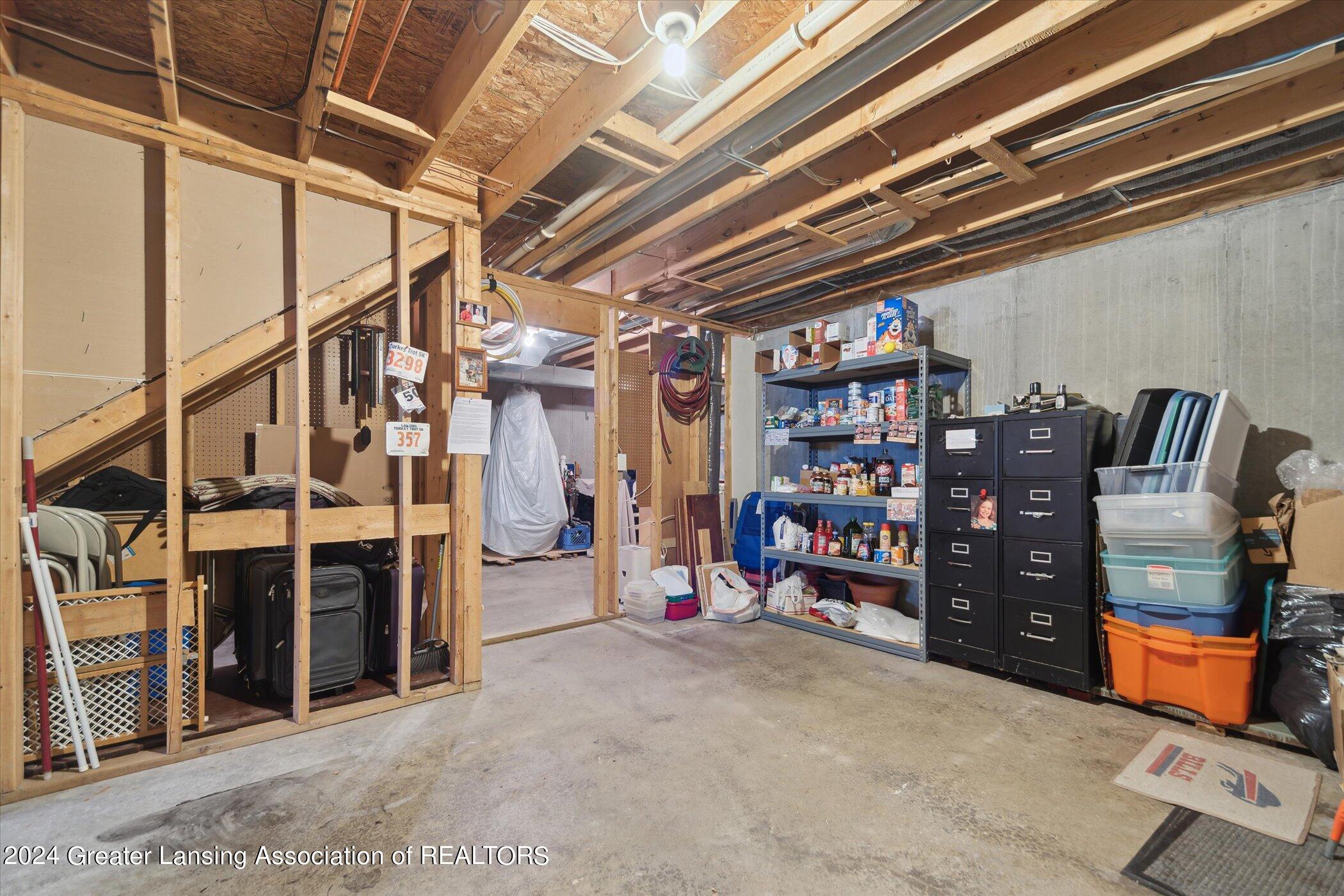 2415 North Aurelius Road, Unit 43 Holt, MI 48842 - Photo 31 of 35 35-2415-Aurelius-Road-#43-Holt-MI-48832-