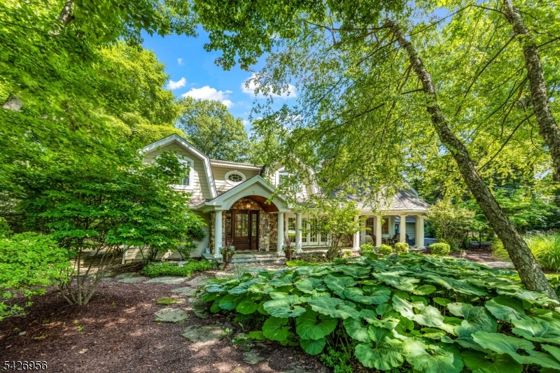 8 White Pine Road Upper Saddle River, NJ 07458 - Photo 2 of 50