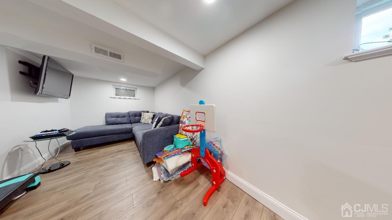 11 Cherry Hill Road Milltown, NJ 08850 - Photo 12 of 37