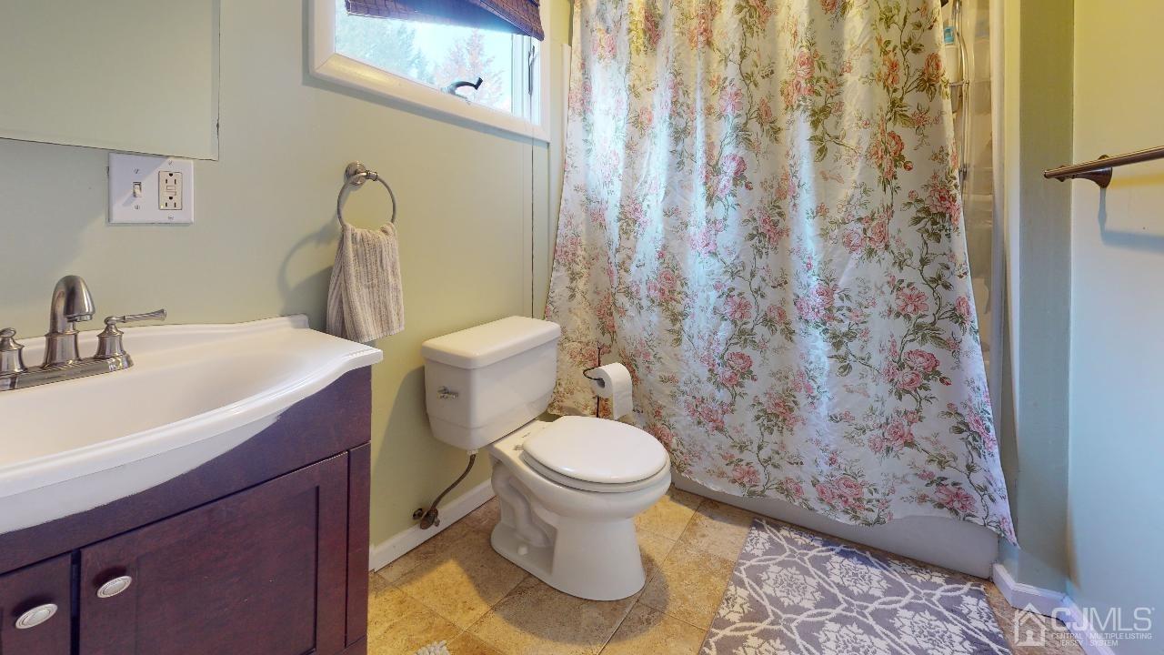 11 Cherry Hill Road Milltown, NJ 08850 - Photo 23 of 37