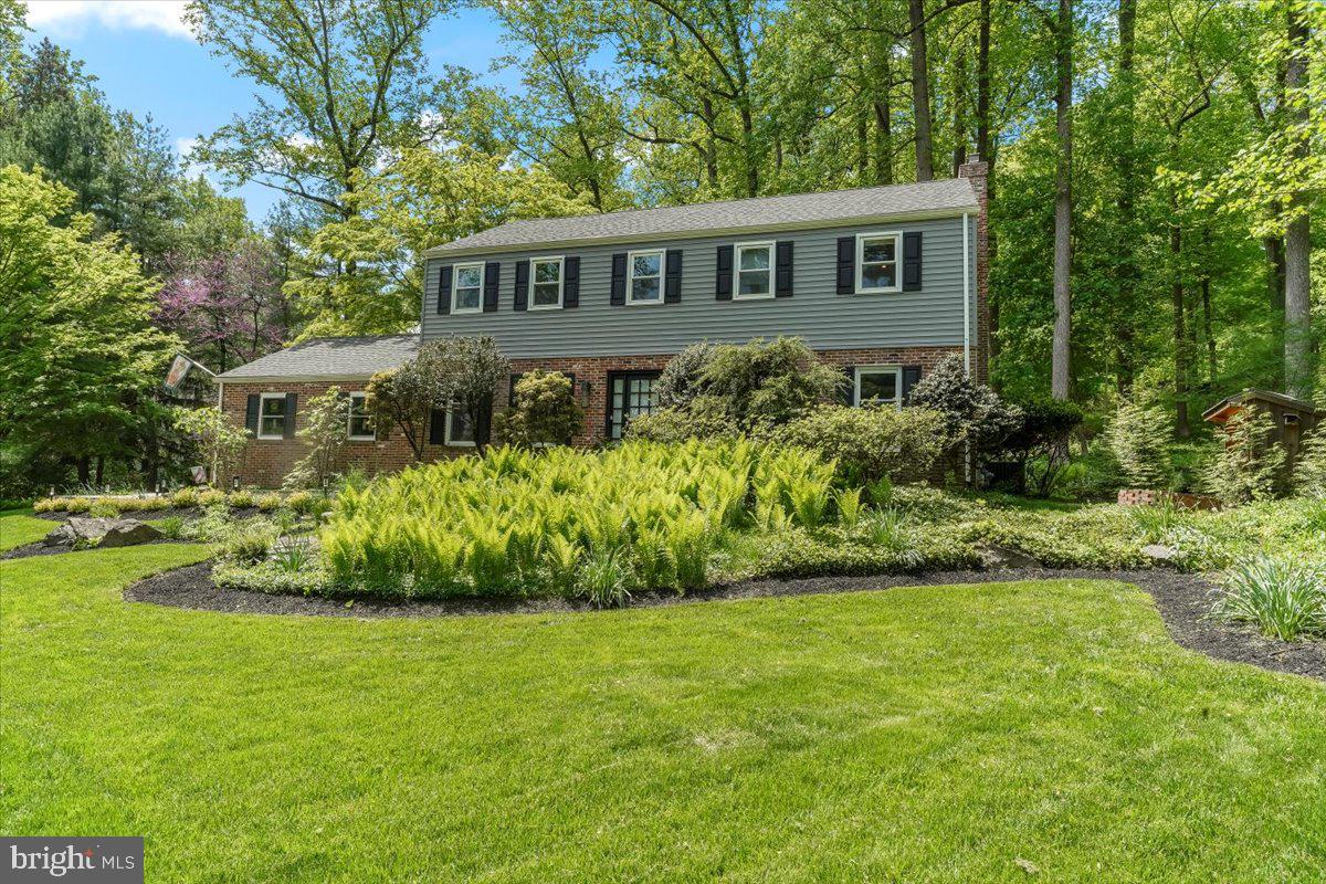 202 Hansell Road Newtown Square, PA 19073 - Photo 1 of 47 Front elevation