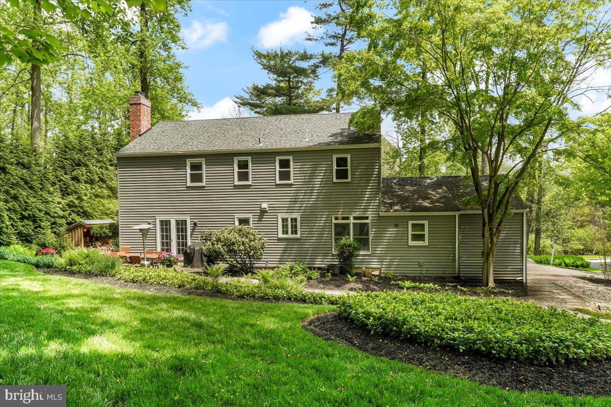 202 Hansell Road Newtown Square, PA 19073 - Photo 8 of 47 Back elevation