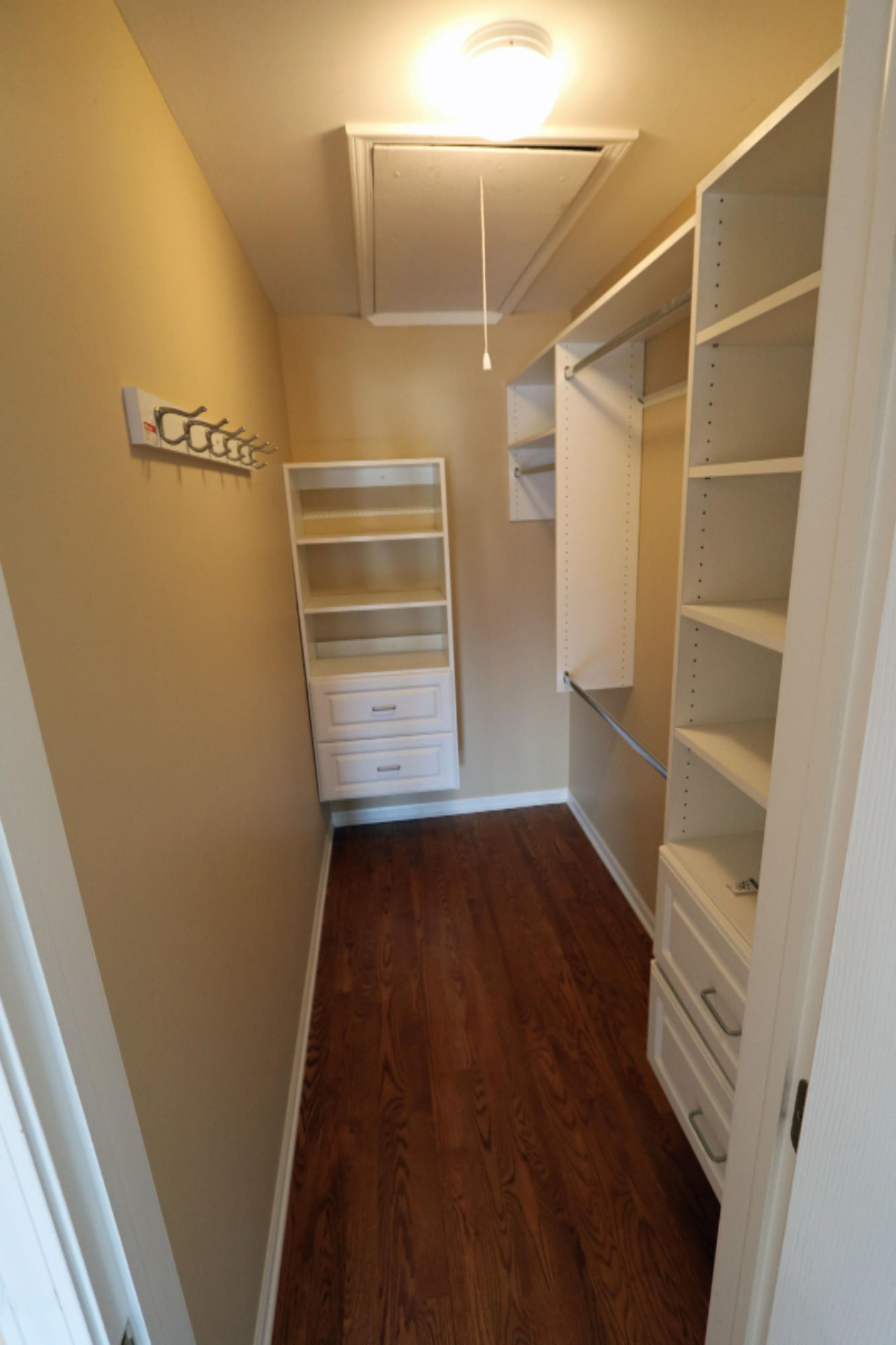 2327 South Pointe Way St. Joseph, MI 49085 - Photo 14 of 21 2327-South-Pte-Way---upmstrclst