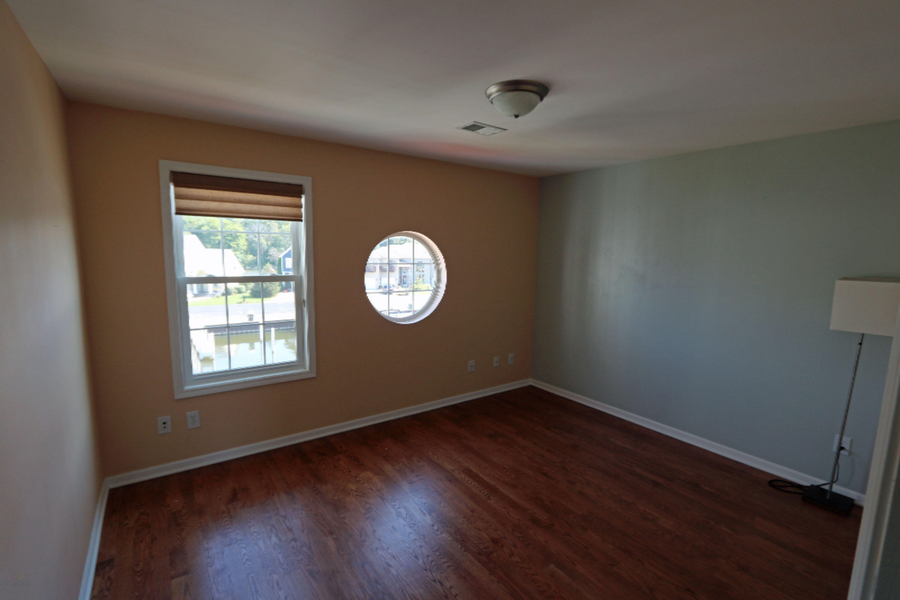 2327 South Pointe Way St. Joseph, MI 49085 - Photo 18 of 21 2327-South-Pte-Way---upperbed2
