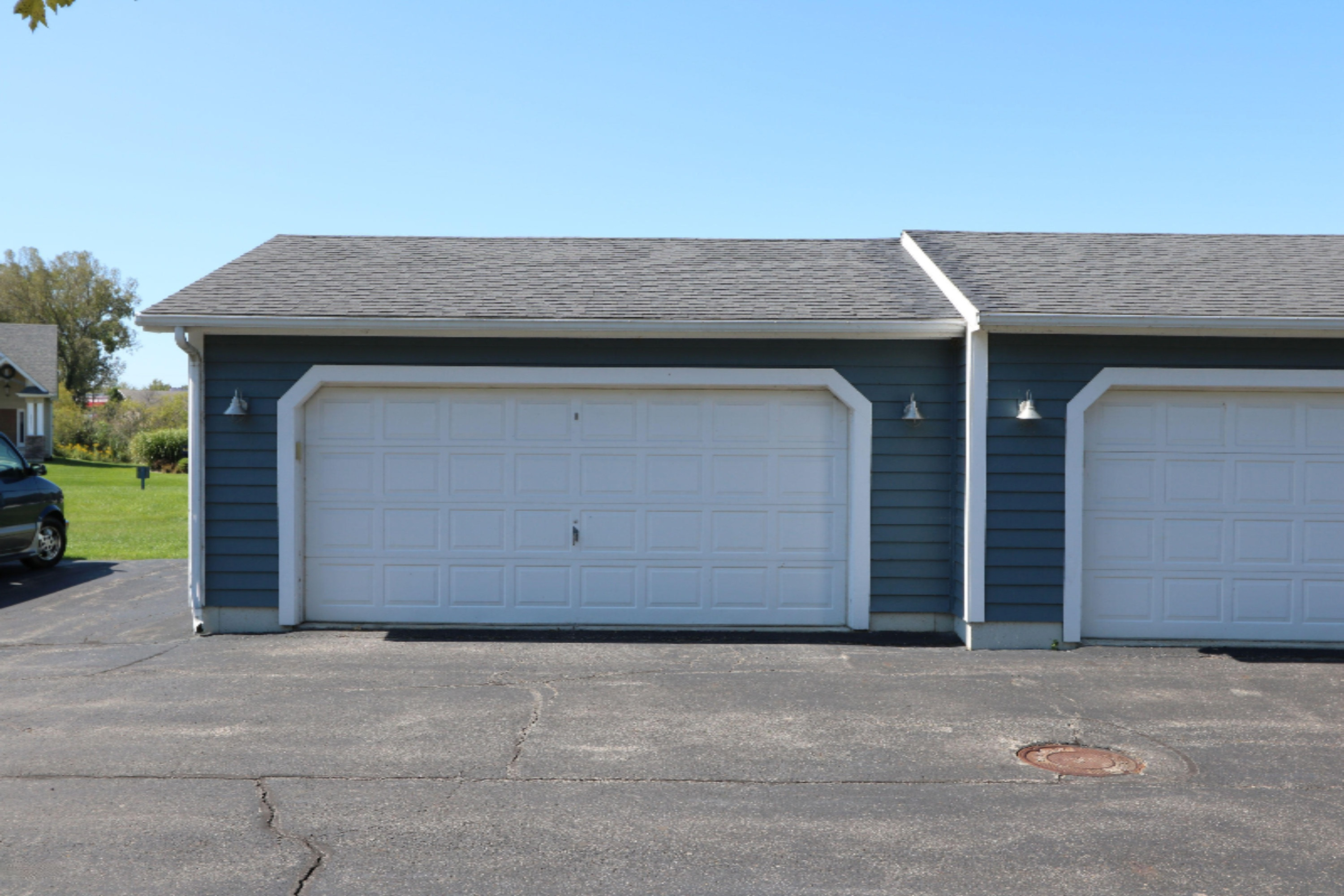 2327 South Pointe Way St. Joseph, MI 49085 - Photo 20 of 21 2327-South-Pte-Way---garage