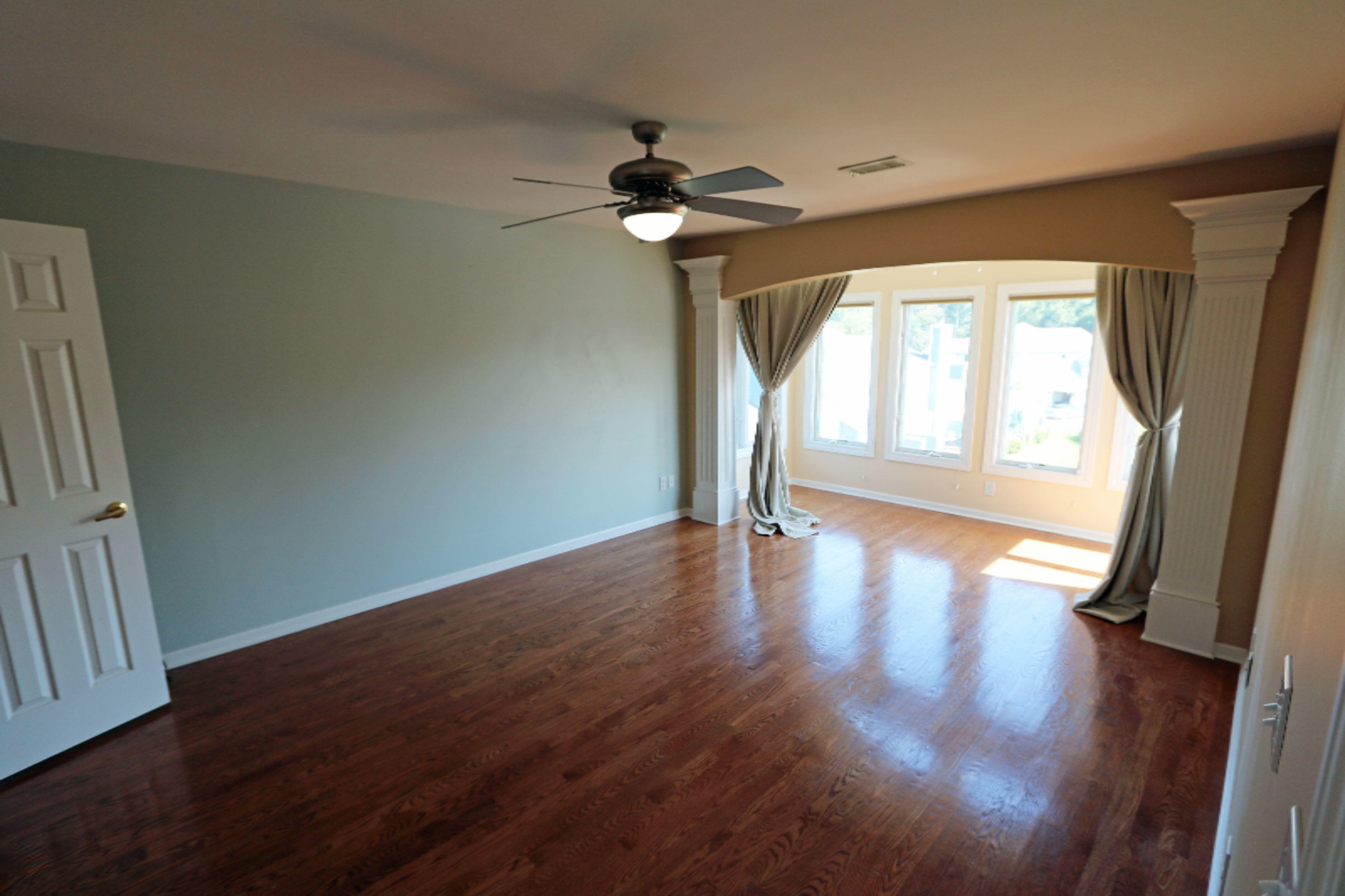 2327 South Pointe Way St. Joseph, MI 49085 - Photo 10 of 21 2327-South-Pte-Way---upmstrbed
