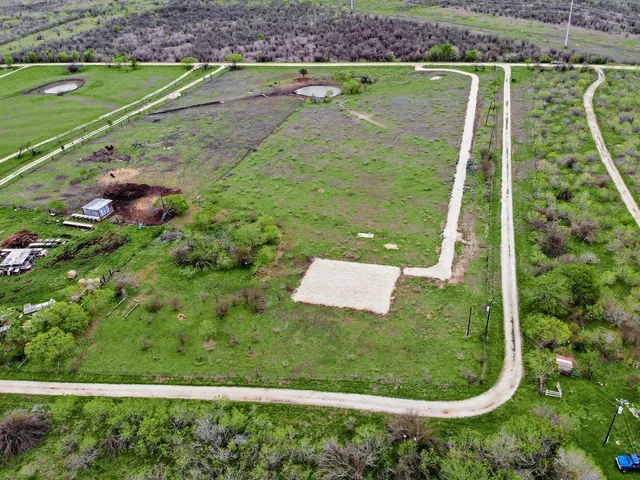 $305,000 | 1214 Railroad Street, Maxwell, TX 78656