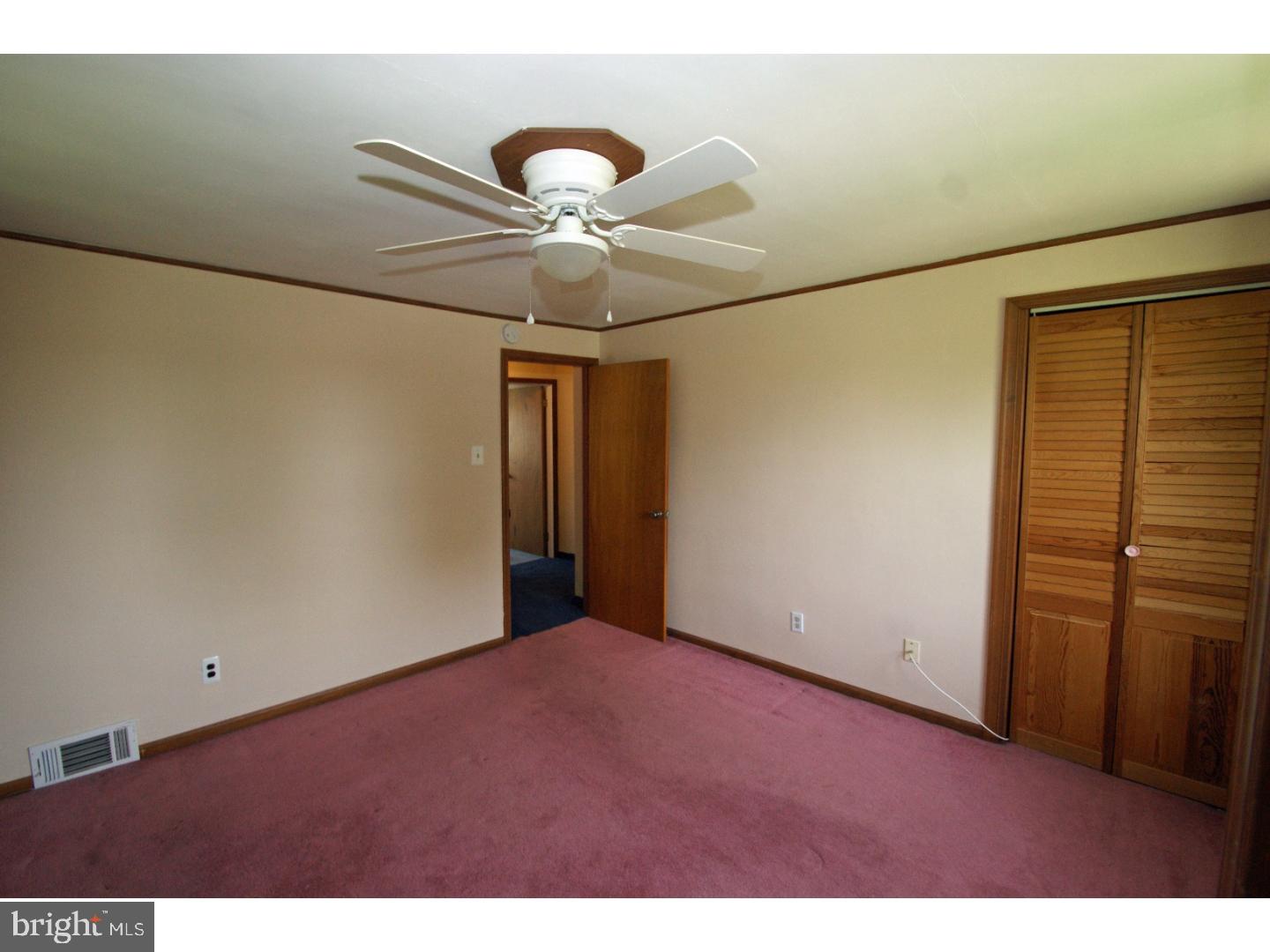 2078 Heather Road Folcroft, PA 19032 - Photo 14 of 25 Bedroom 2