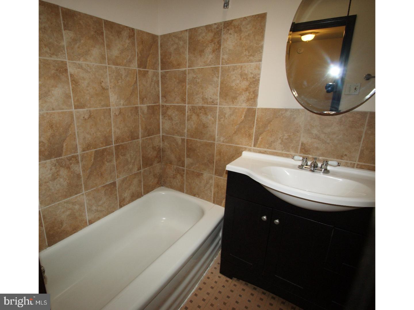 2078 Heather Road Folcroft, PA 19032 - Photo 15 of 25 Bathroom