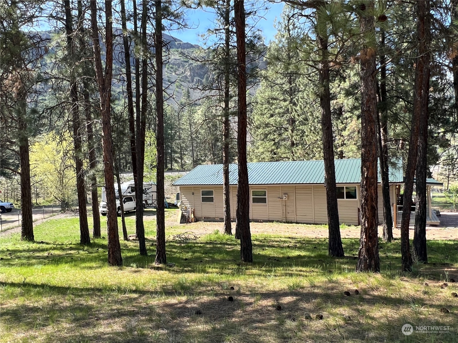 27 Pinecrest Road Tonasket, WA 98855 - Photo 1 of 18 Gallery Image 1