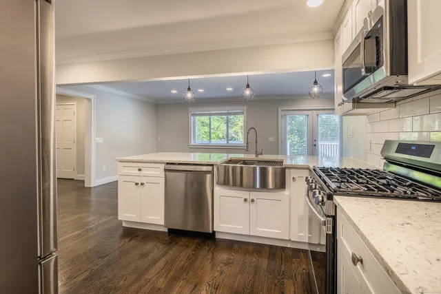 $799,000 | 60 Lillian Drive, Trumbull, CT 06611