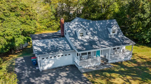$799,000 | 60 Lillian Drive, Trumbull, CT 06611