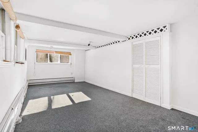 a view of an outdoor space