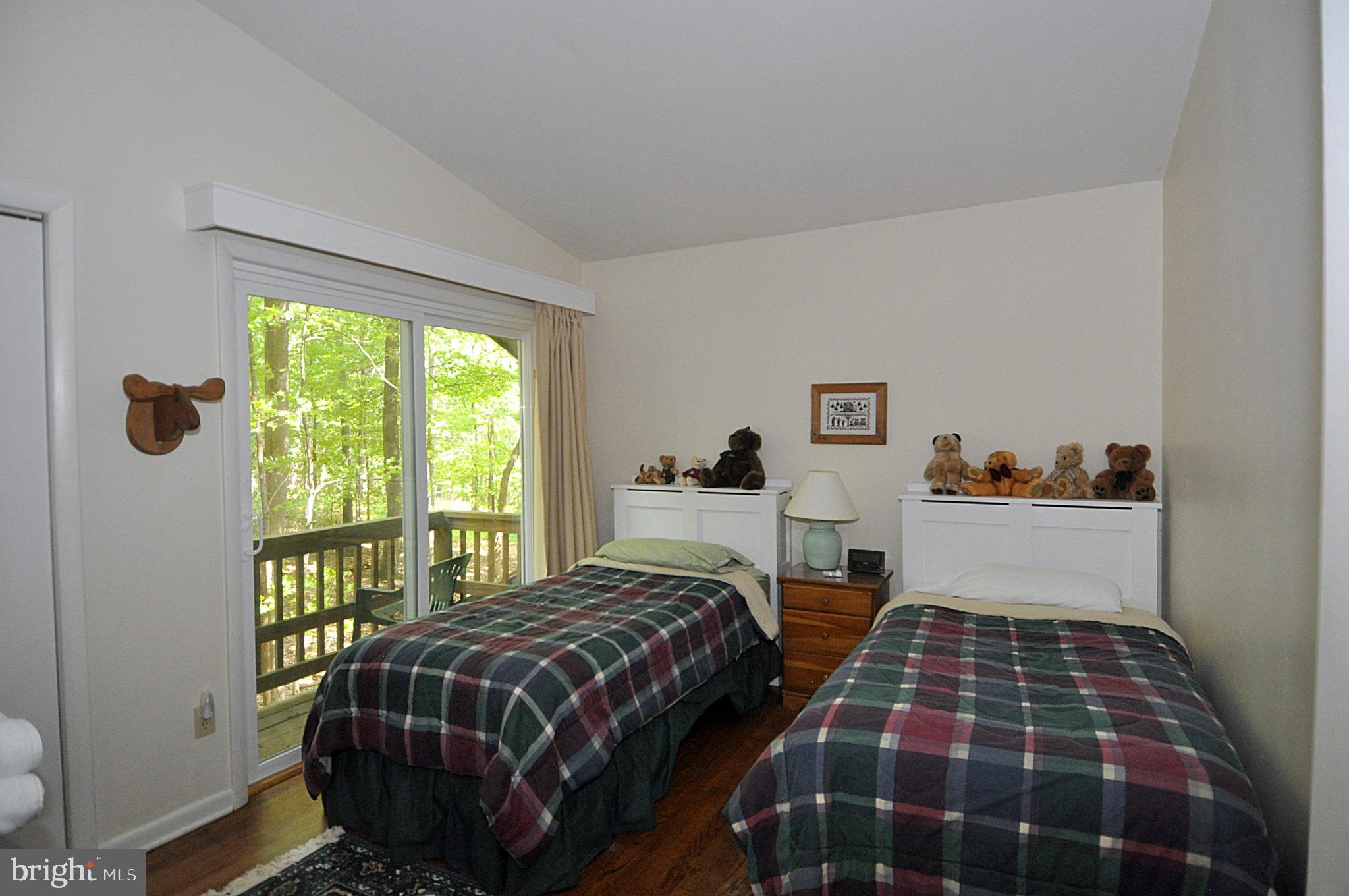 9 Mountainside Road Berkeley Springs, WV 25411 - Photo 28 of 32 Gallery Image 28