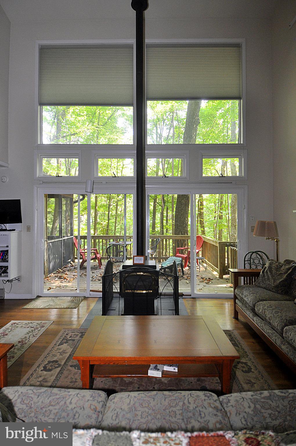 9 Mountainside Road Berkeley Springs, WV 25411 - Photo 10 of 32 Gallery Image 10