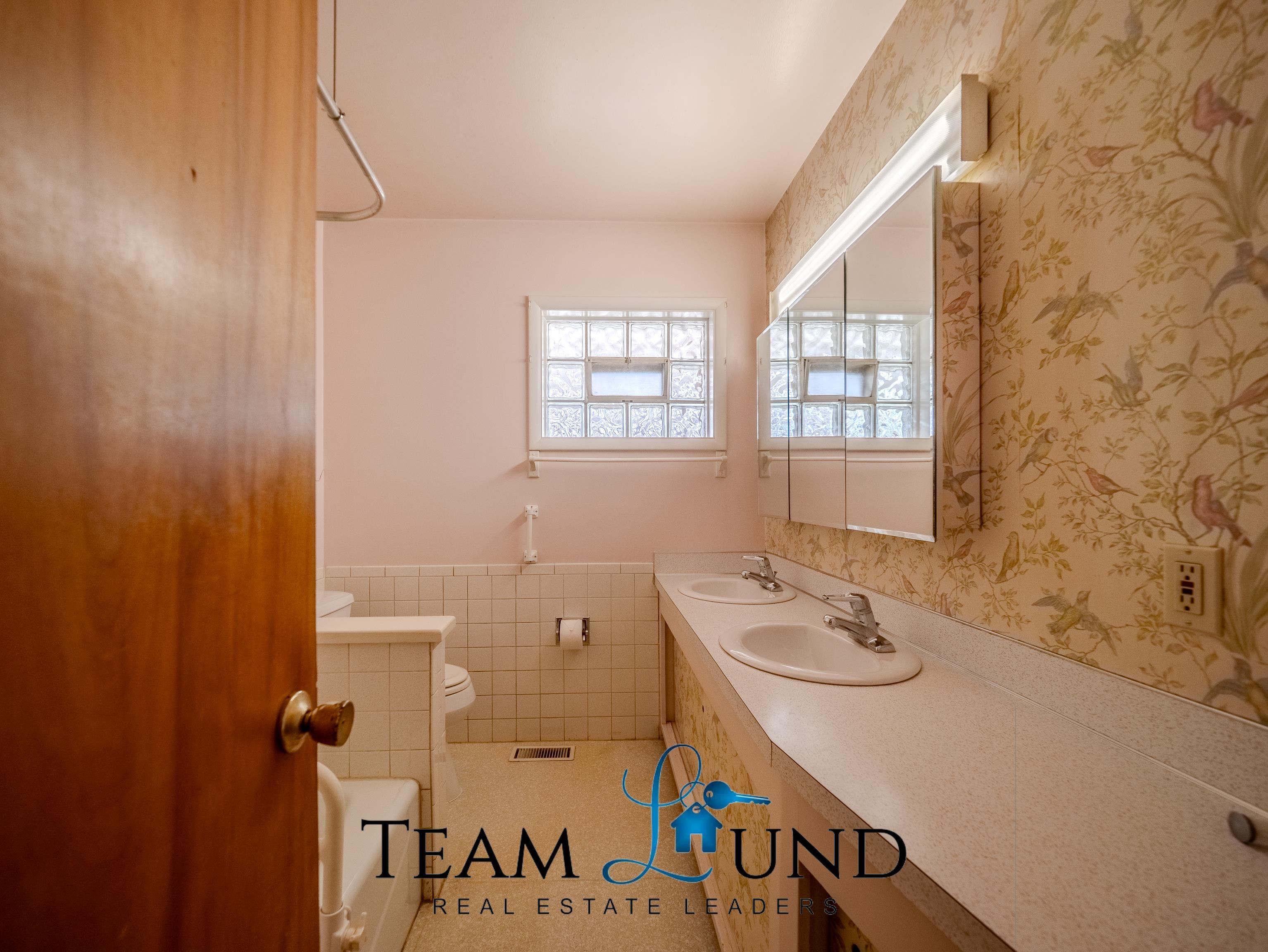 1054 Country Club Road Casper, WY 82609 - Photo 16 of 48