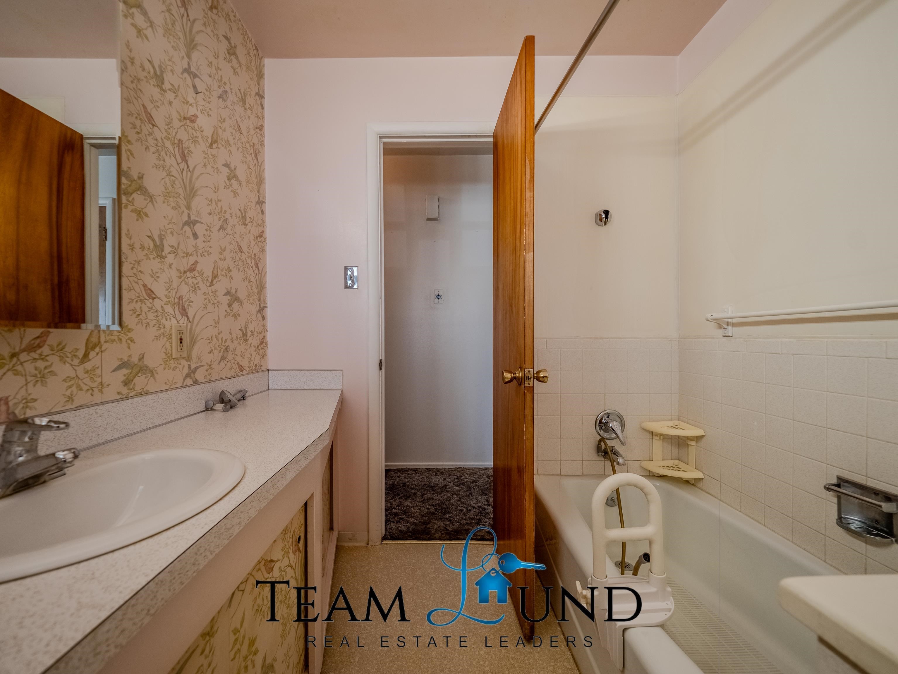 1054 Country Club Road Casper, WY 82609 - Photo 19 of 48