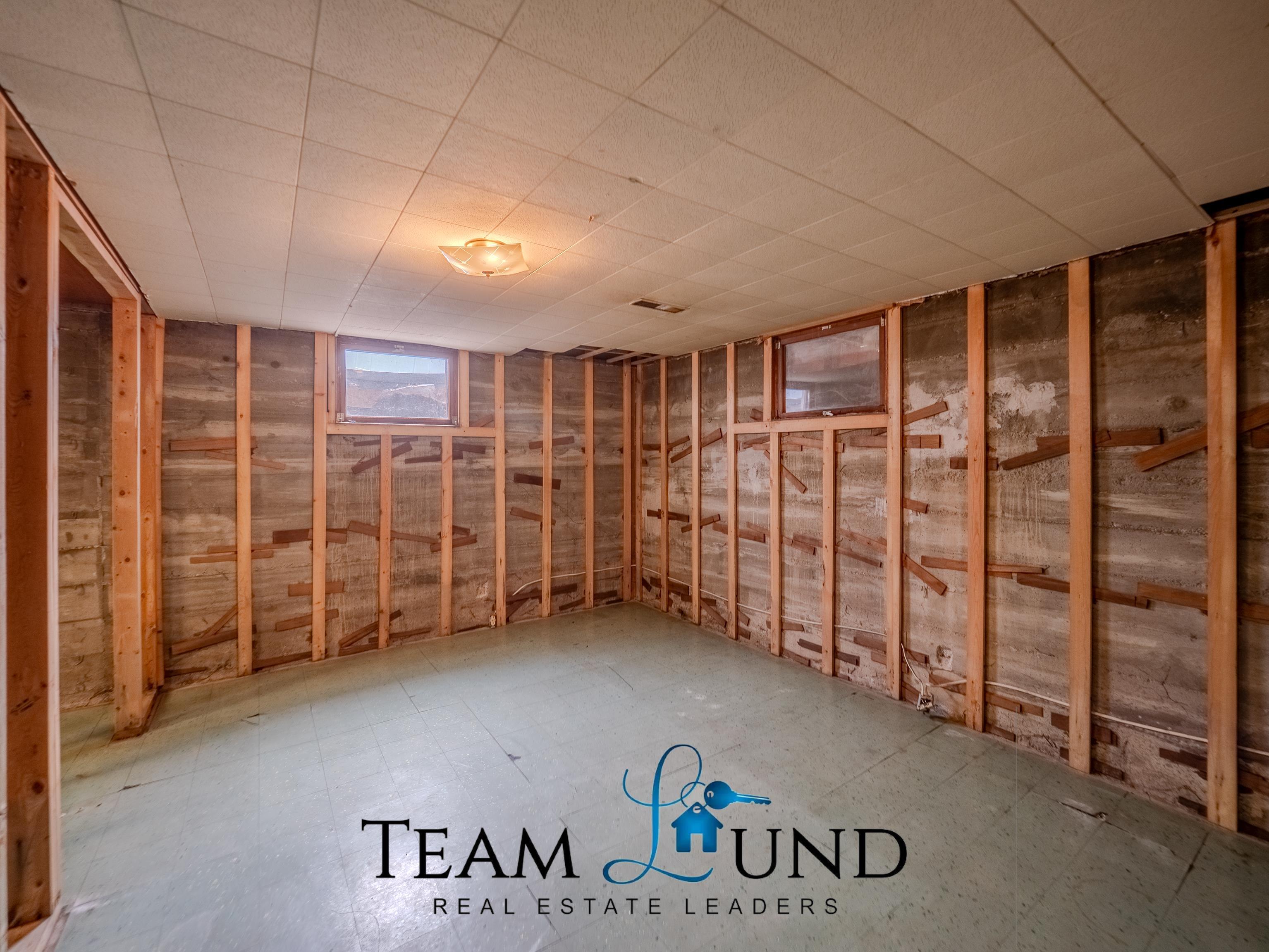 1054 Country Club Road Casper, WY 82609 - Photo 29 of 48